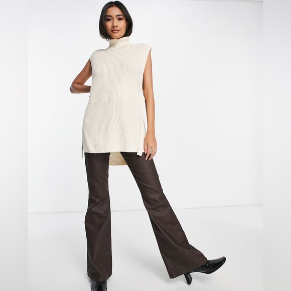 Vero Moda Sweaters - NWT Vero Moda cotton blend turtle neck longline tank top cream color